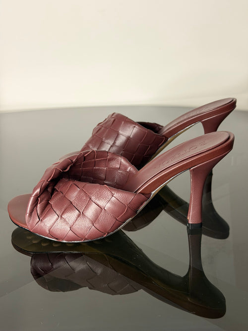 Bottega Veneta Intrecciato Leather Mules – Burgundy