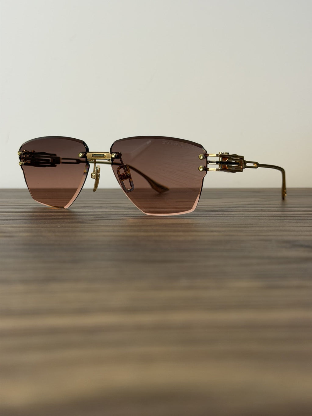 DITA Rimless Sunglasses – Brown / Pink Gradient