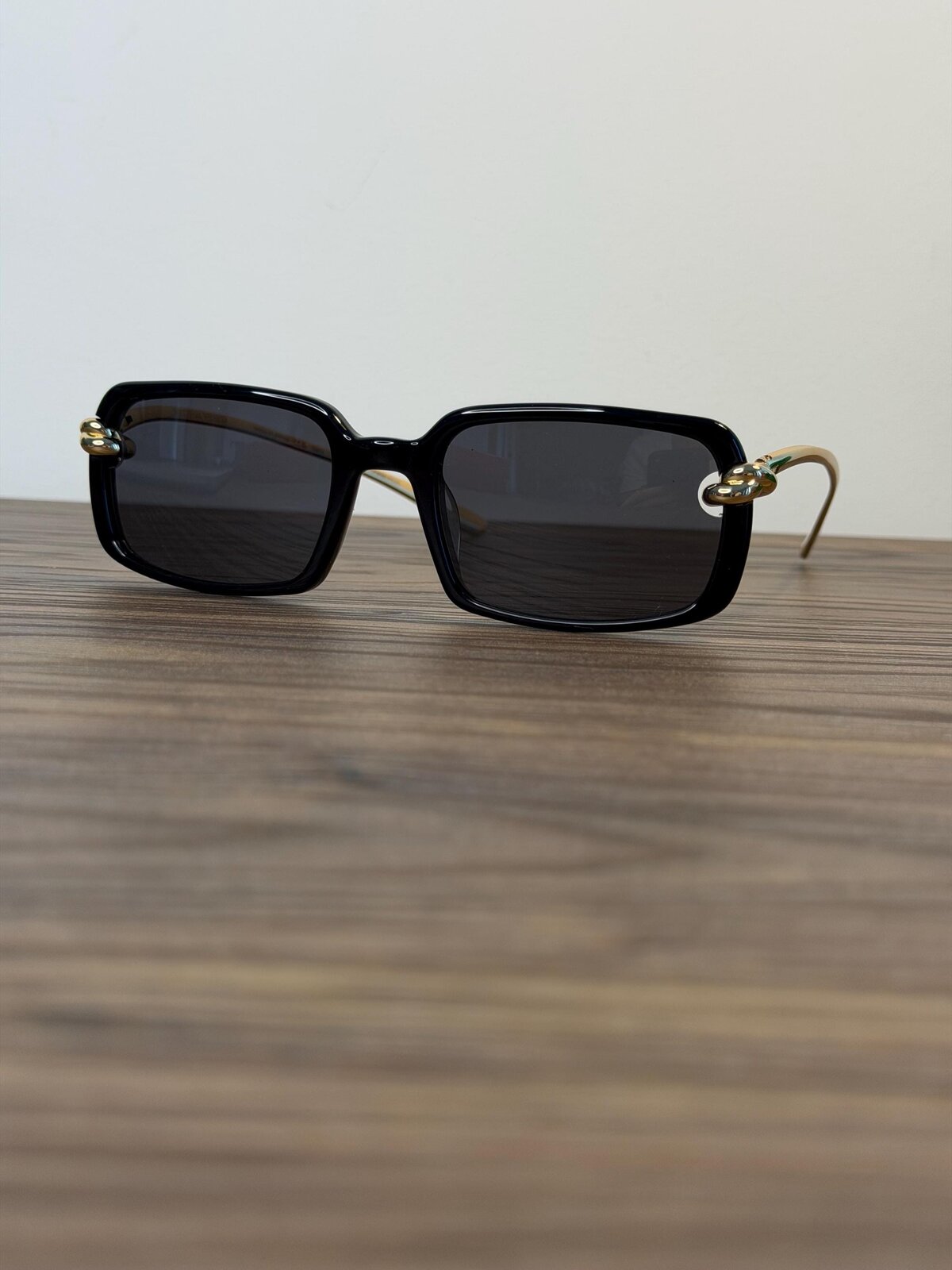 Bottega Veneta BV1439S Sunglasses – Black / Gold