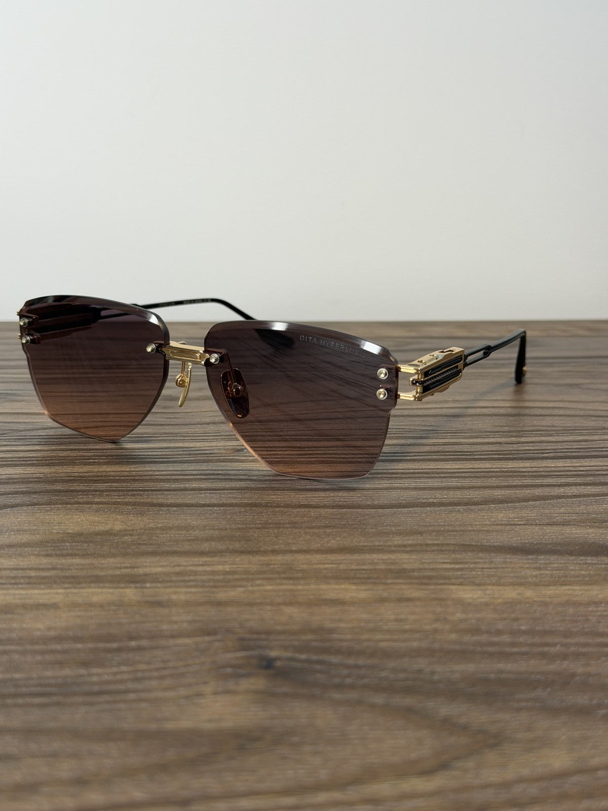 DITA Rimless Sunglasses – Brown / Pink Gradient