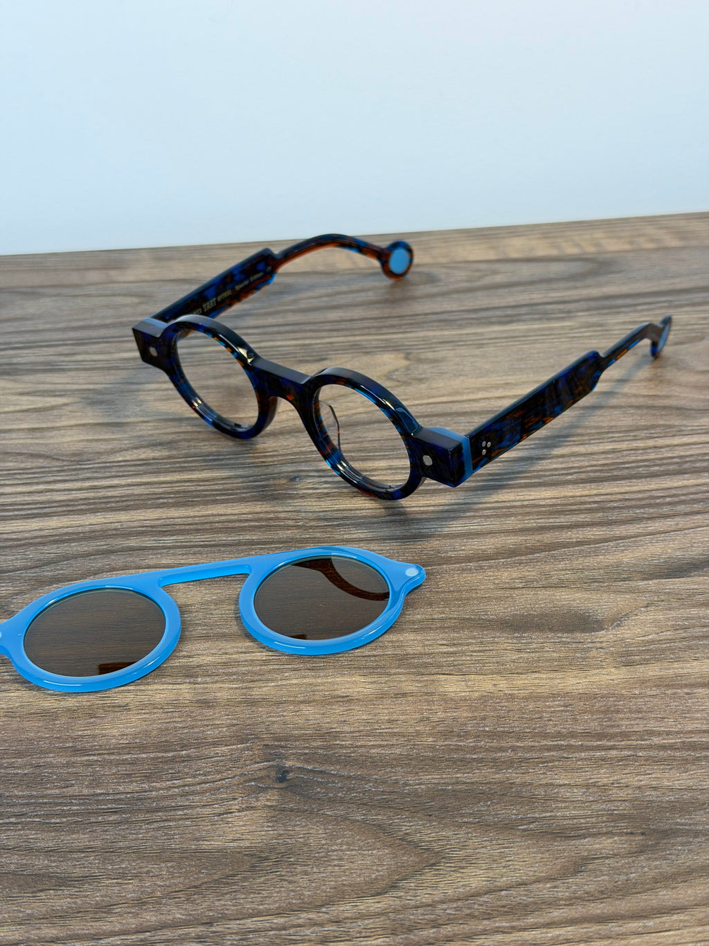 TART Optical Round Sunglasses – Blue