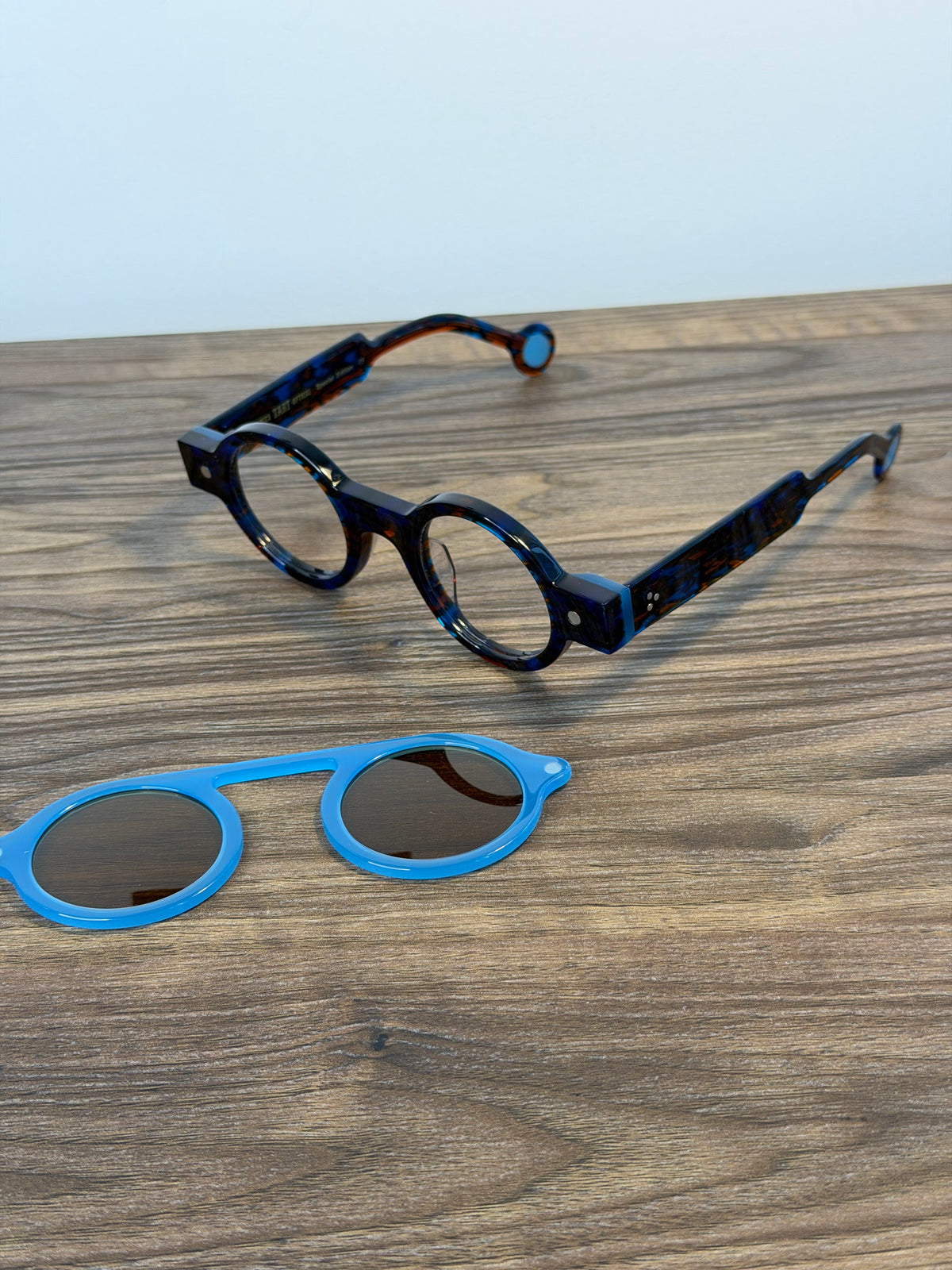 TART Optical Round Sunglasses – Blue
