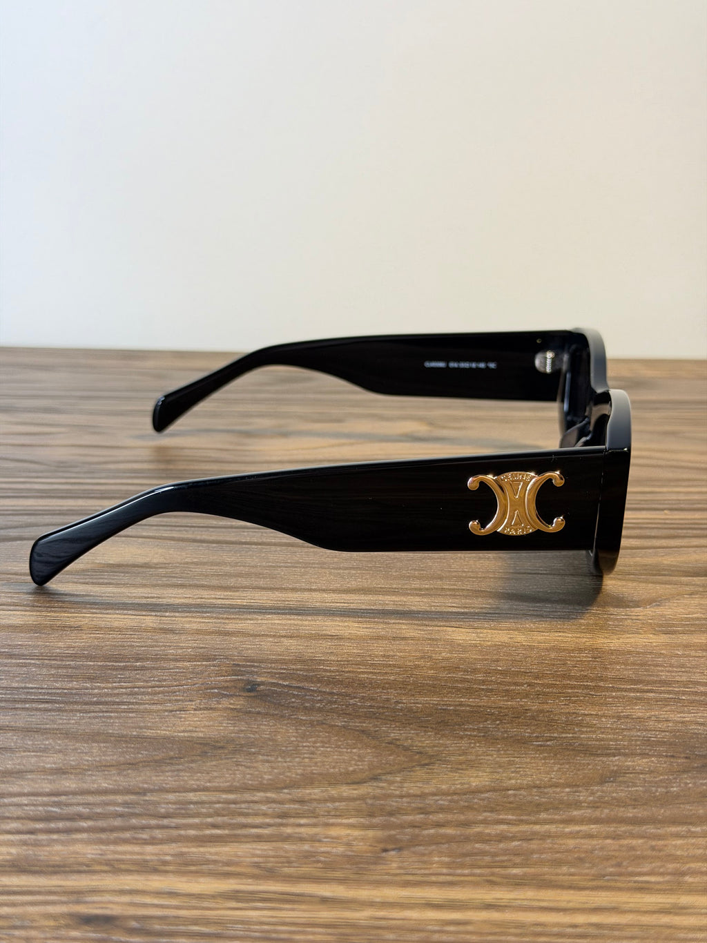 Celine CL40194U Sunglasses – Black / Dark Grey Lenses