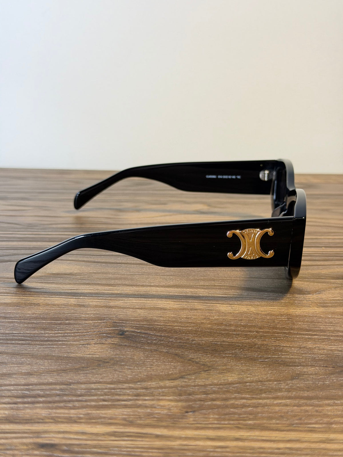 Celine CL40194U Sunglasses – Black / Dark Grey Lenses