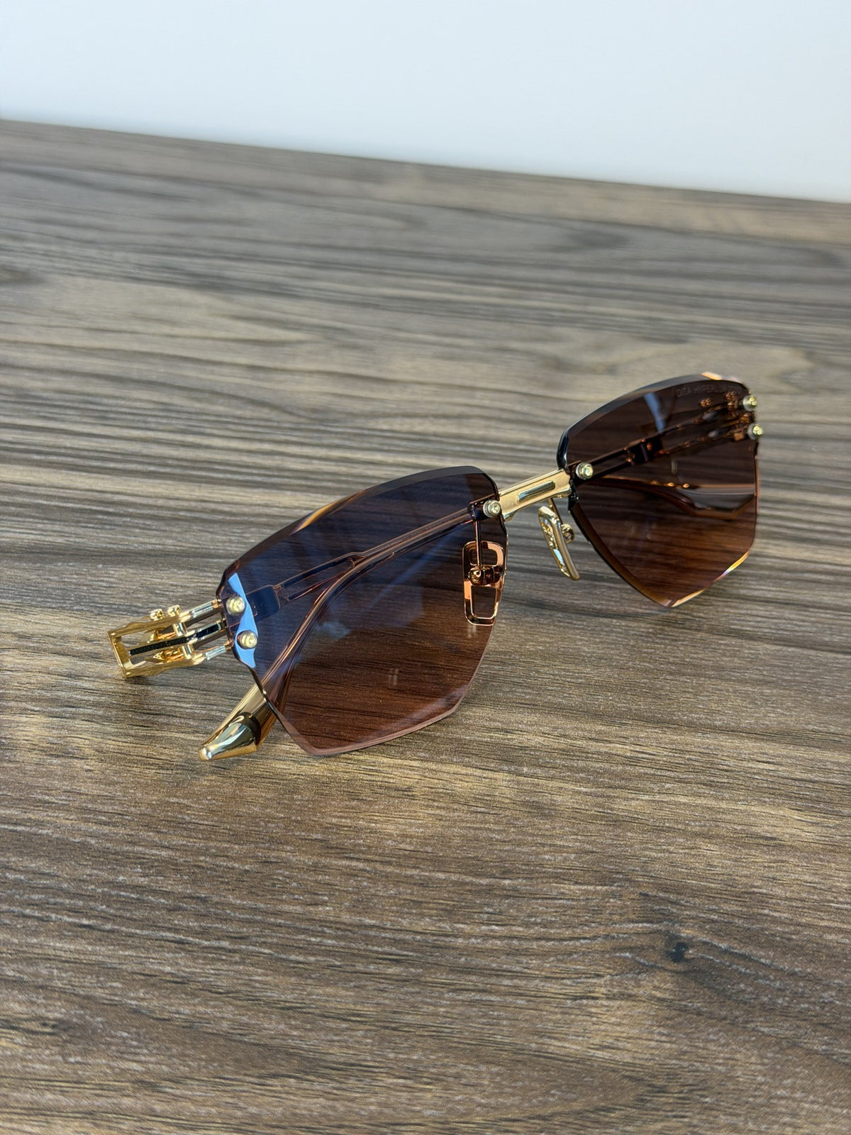 DITA Rimless Sunglasses – Brown / Pink Gradient