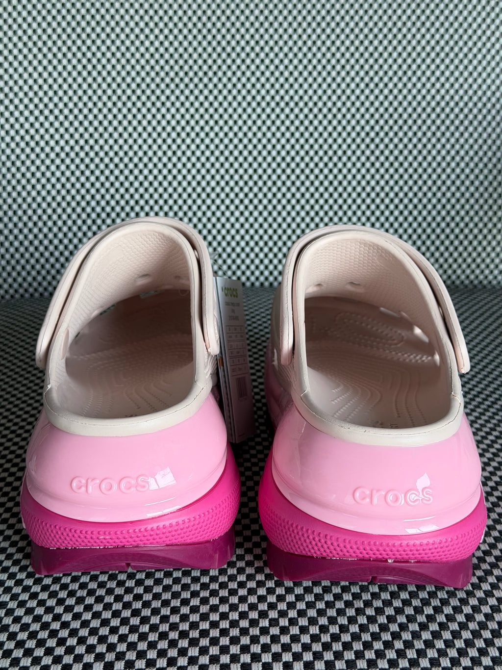 Crocs Mega Crush Clog – Bone / Pink