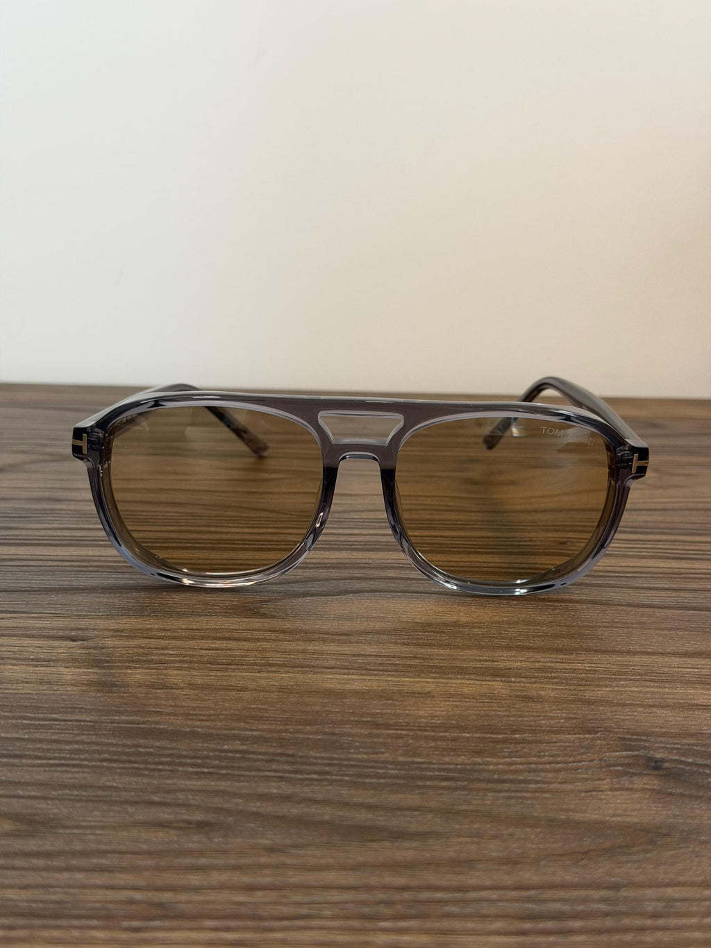 Tom Ford Rosco FT1022 Aviator Sunglasses – Smoky grey / Light Brown
