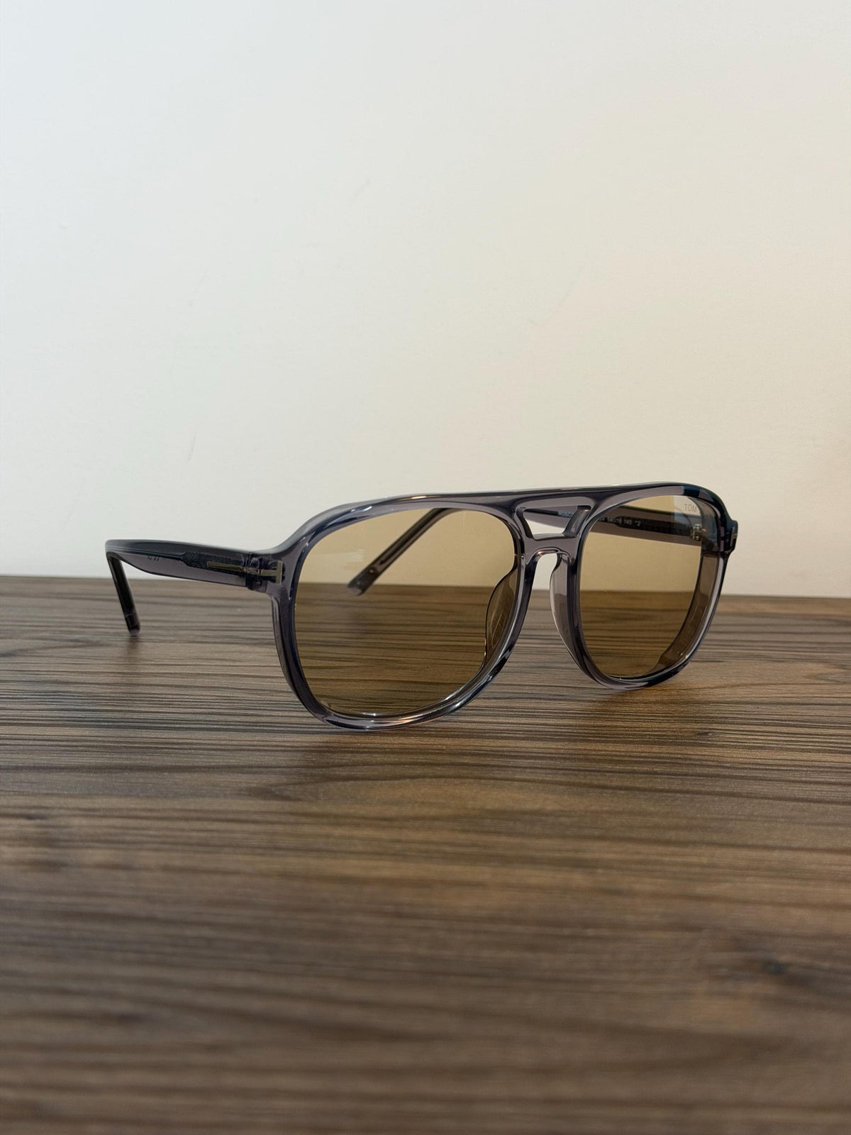 Tom Ford Rosco FT1022 Aviator Sunglasses – Smoky grey / Light Brown