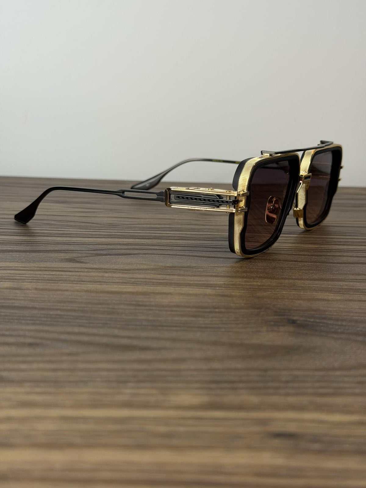 DITA Squared Aviator Hyperlux-1000 DTS470 Sunglasses – Matte Black, Gold Rivets
