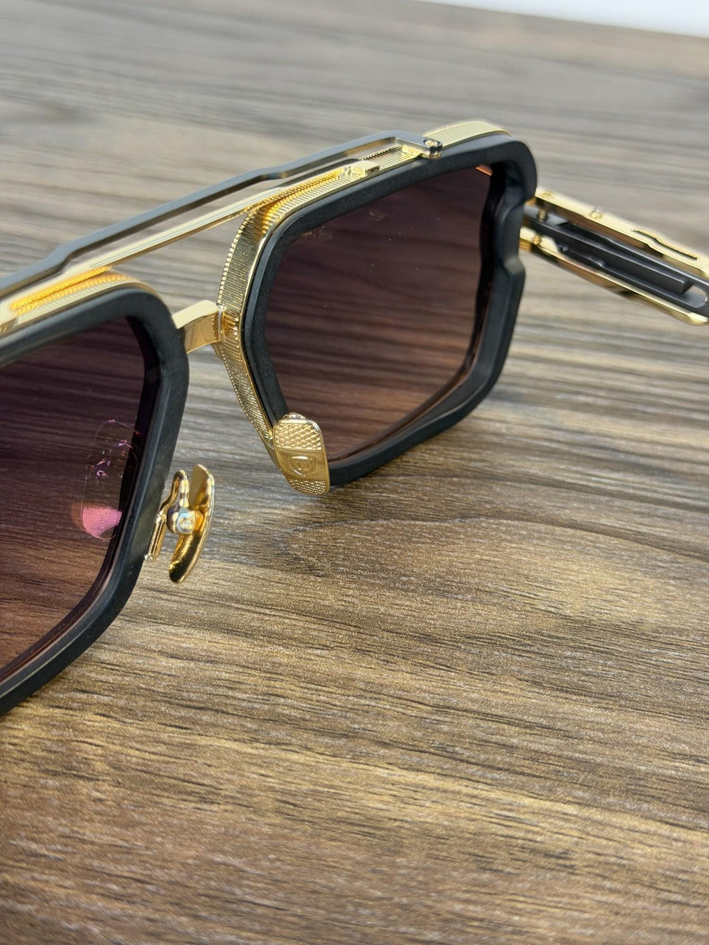 DITA Squared Aviator Hyperlux-1000 DTS470 Sunglasses – Matte Black, Gold Rivets