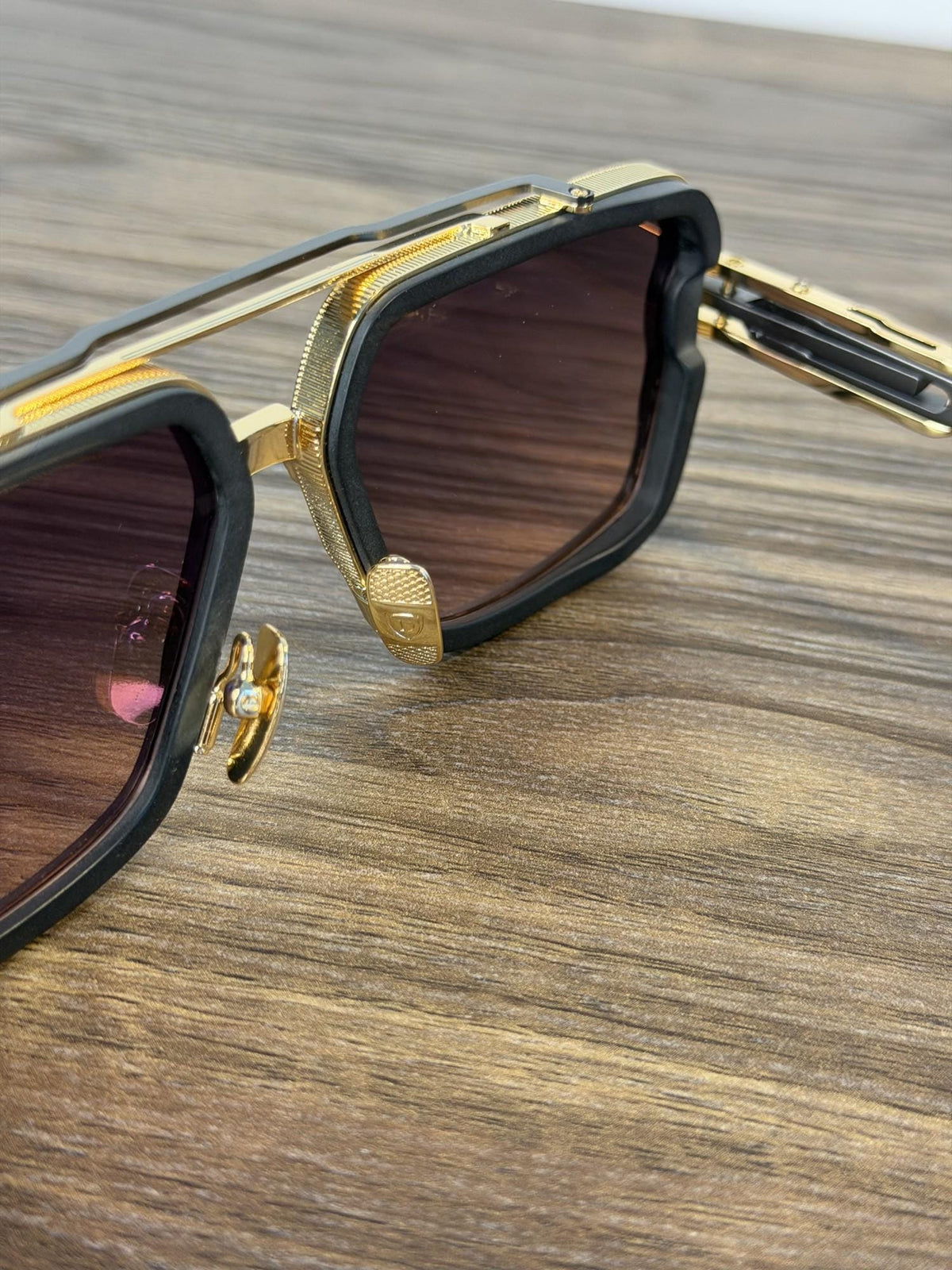 DITA Squared Aviator Hyperlux-1000 DTS470 Sunglasses – Matte Black, Gold Rivets