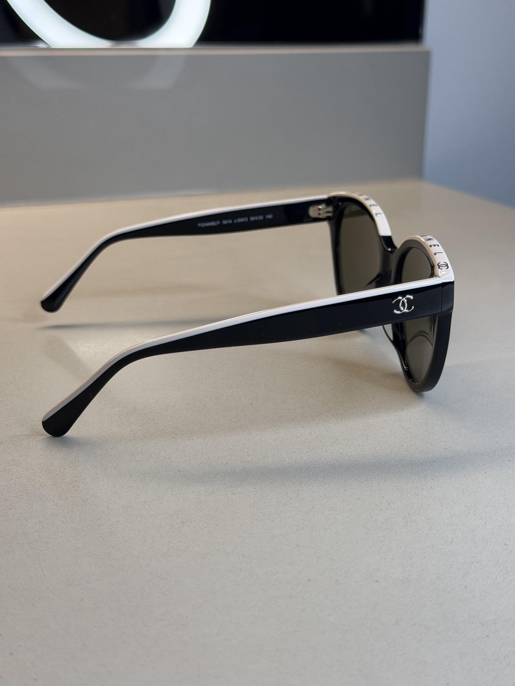 Chanel 5414 Sunglasses – Black / White