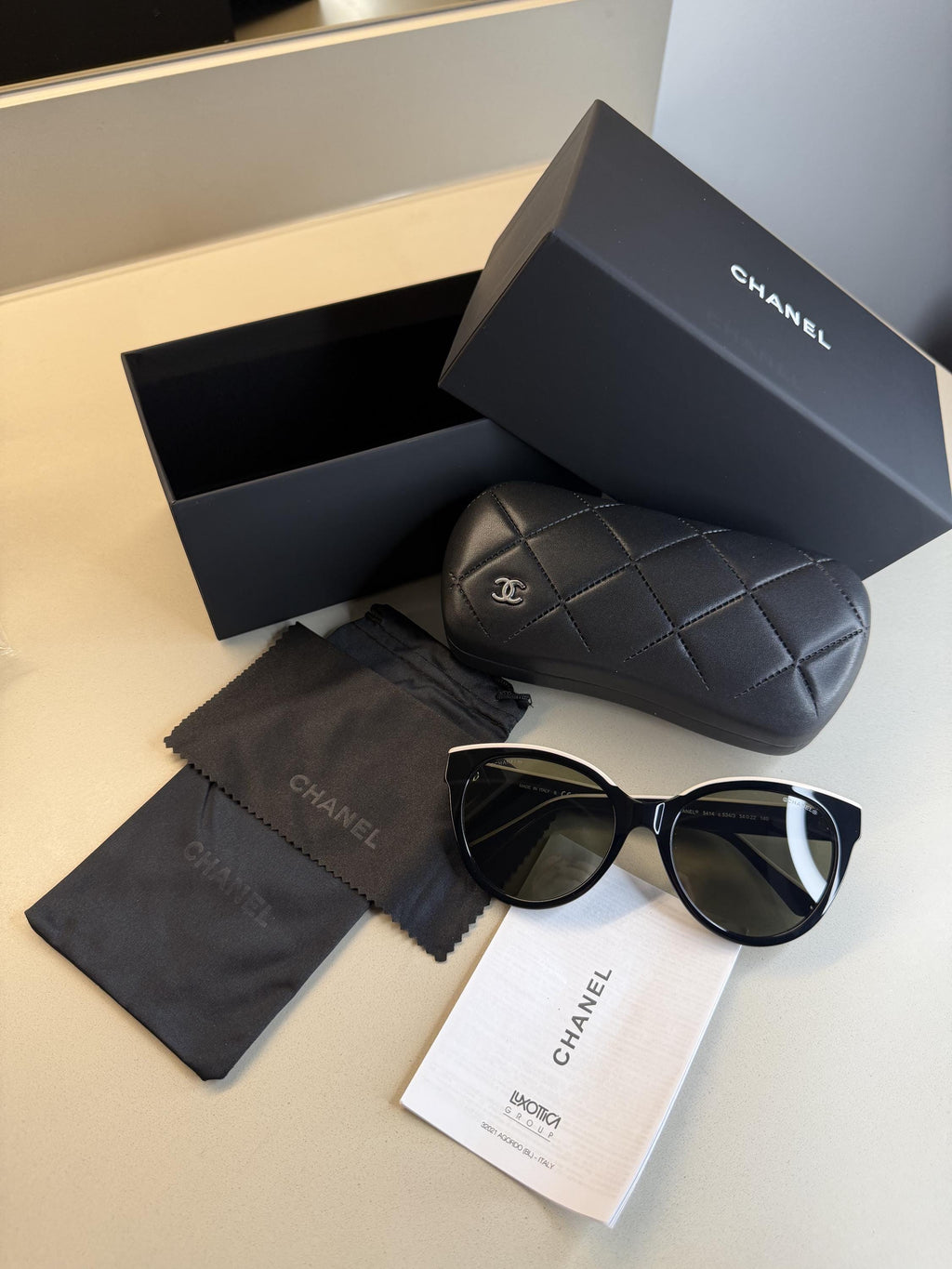 Chanel 5414 Sunglasses – Black / White