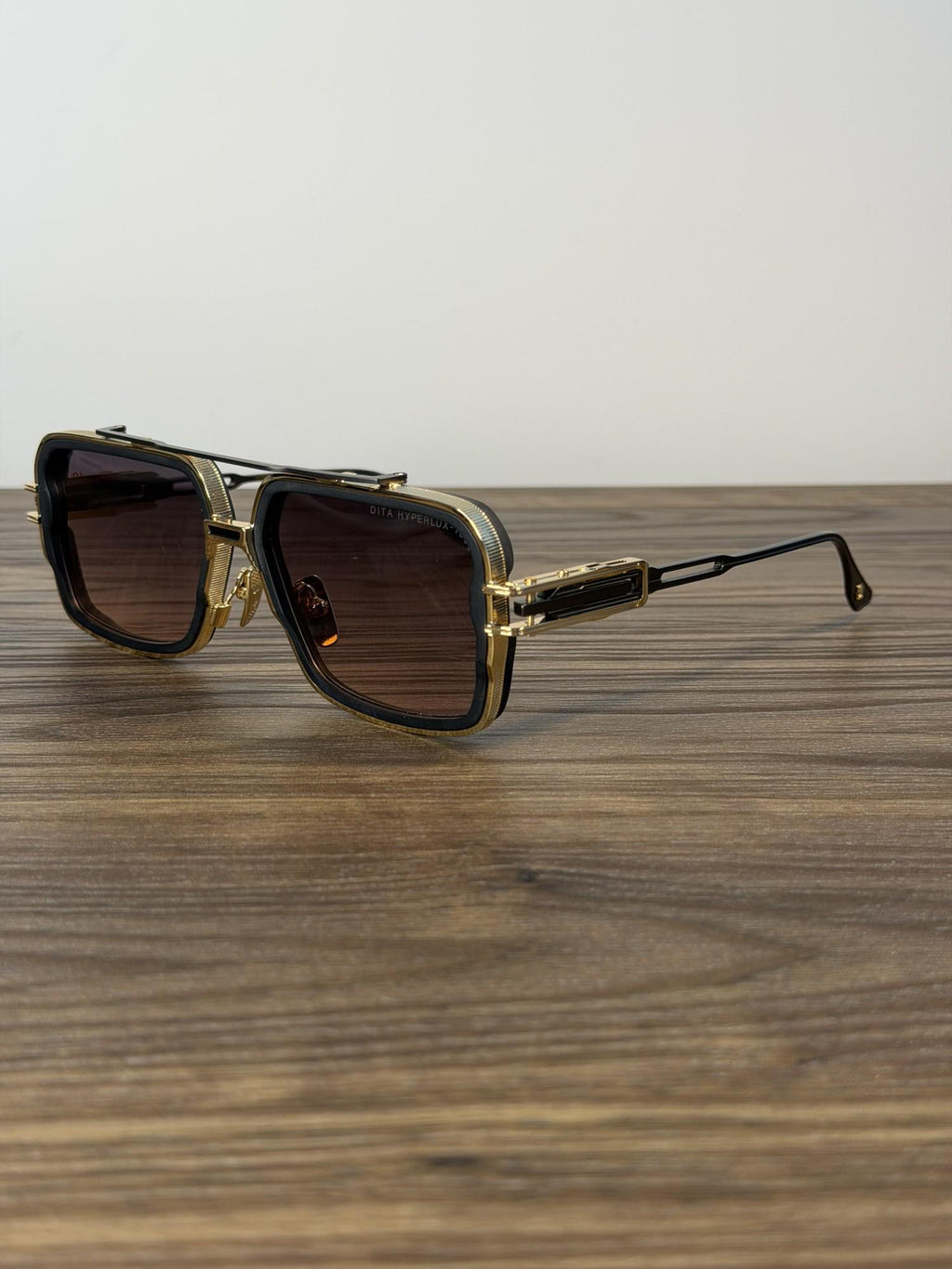 DITA Squared Aviator Hyperlux-1000 DTS470 Sunglasses – Matte Black, Gold Rivets