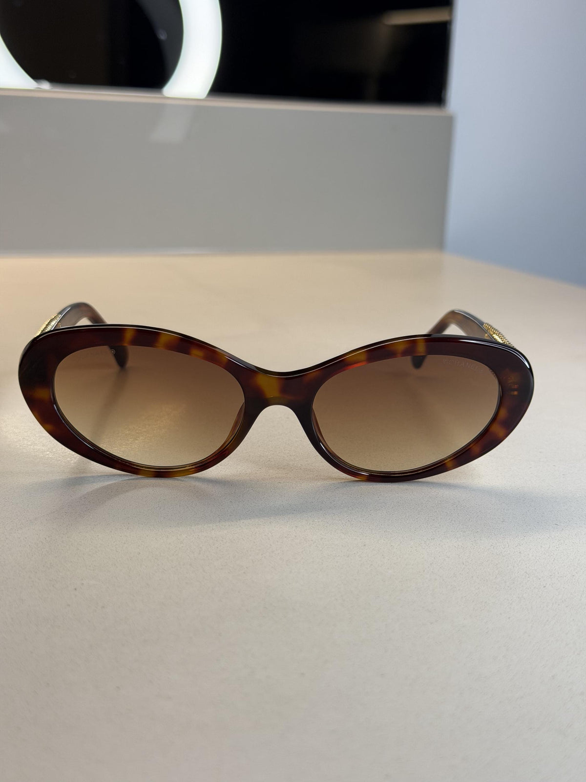 Chanel 5515 Sunglasses – Tortoiseshell / Brown Gradient
