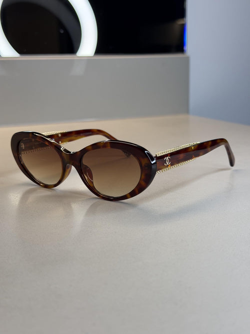 Chanel 5515 Sunglasses – Tortoiseshell / Brown Gradient