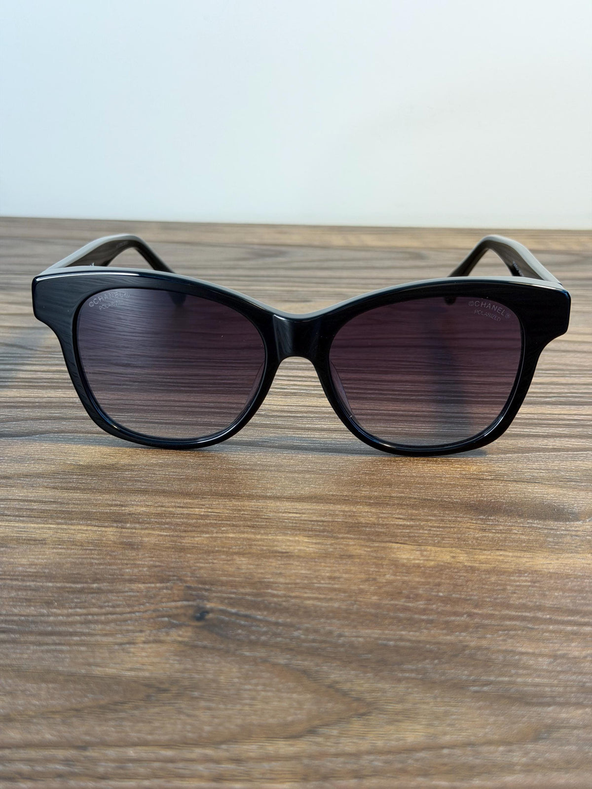 Chanel Sunglasses – Black / White pearls