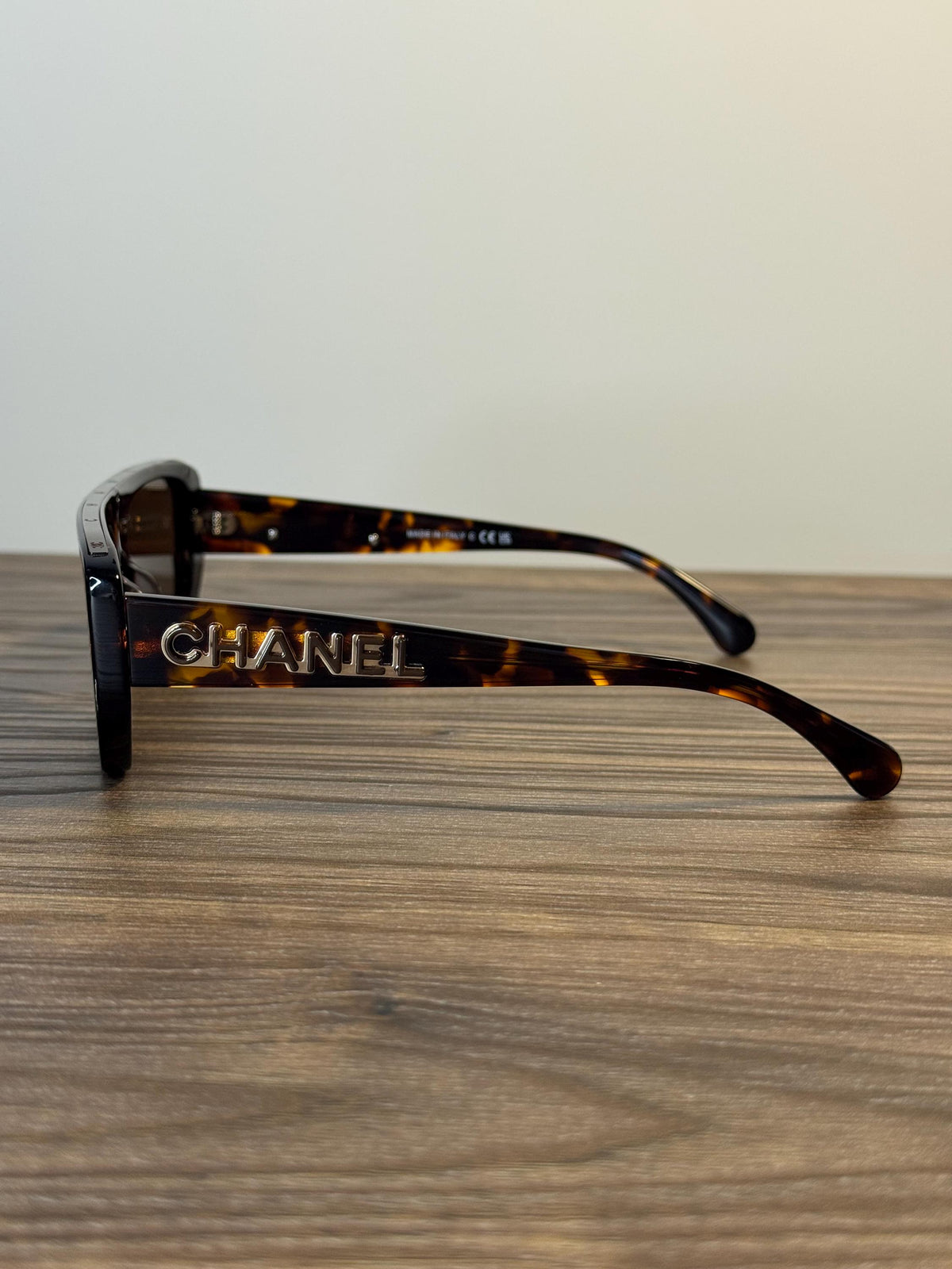 Chanel Cat-Eye Sunglasses – Dark Tortoiseshell