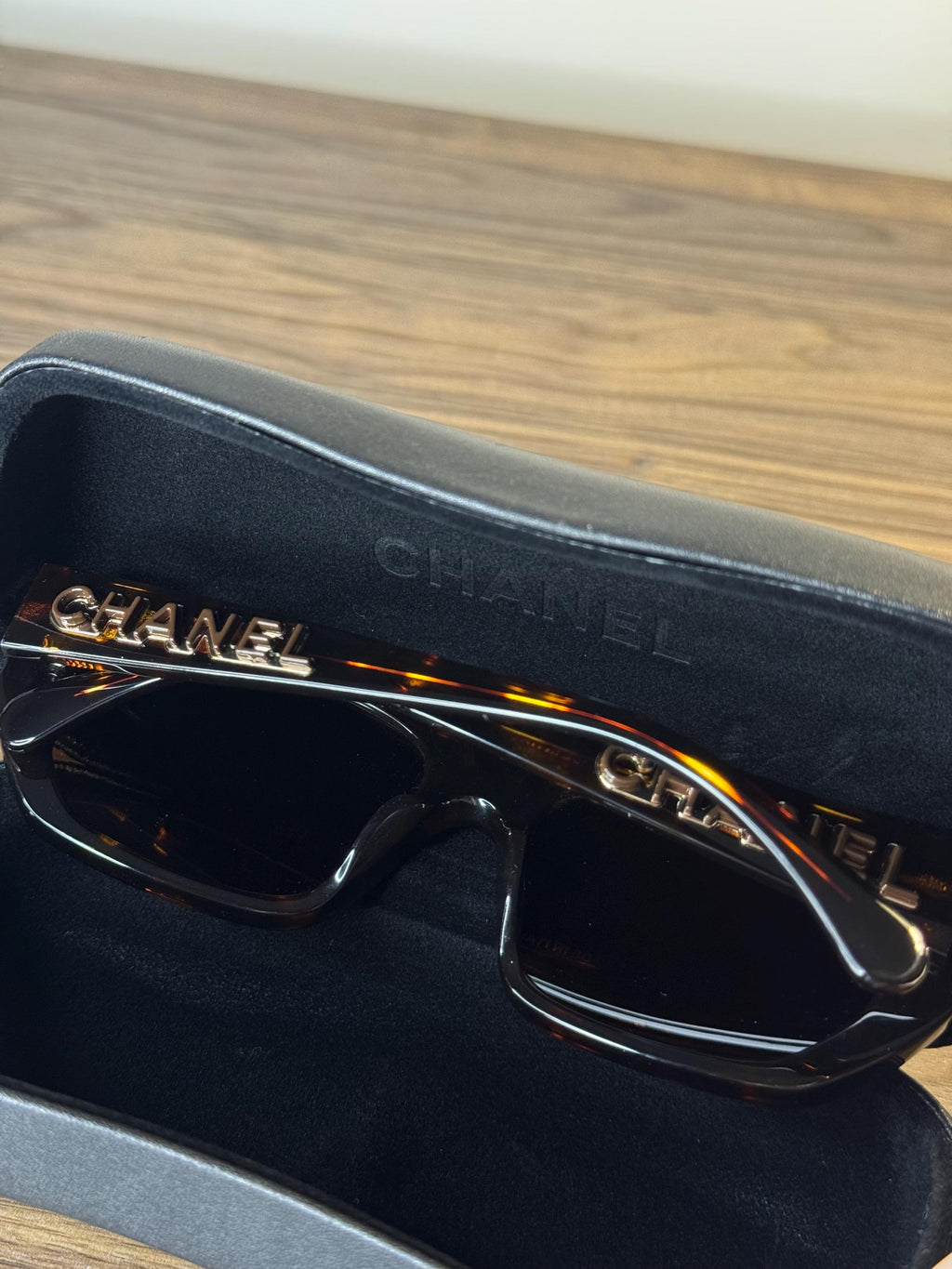 Chanel Cat-Eye Sunglasses – Dark Tortoiseshell